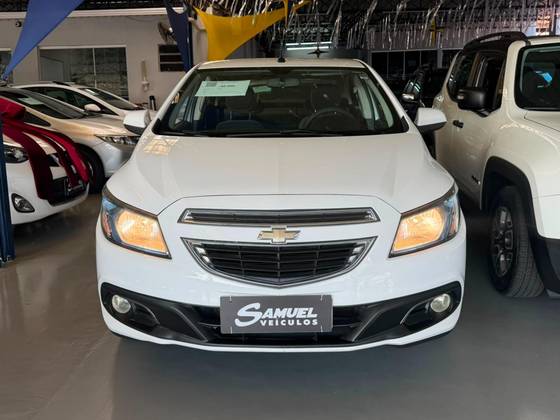 CHEVROLET PRISMA 1.4 MPFI LT 8V FLEX 4P MANUAL CHEVROLET PRISMA 1.4 MPFI LT 8V FLEX 4P MANUAL